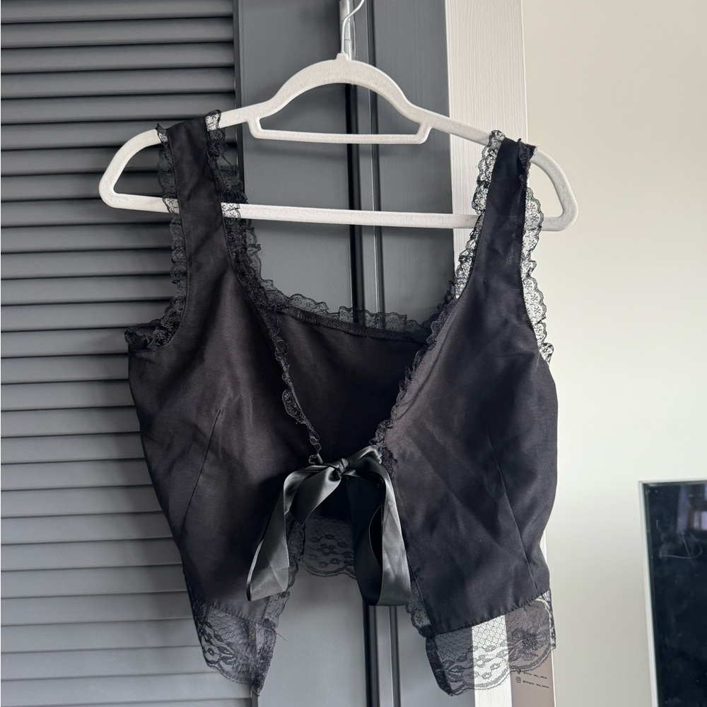 Black Lace Trim Crop Top